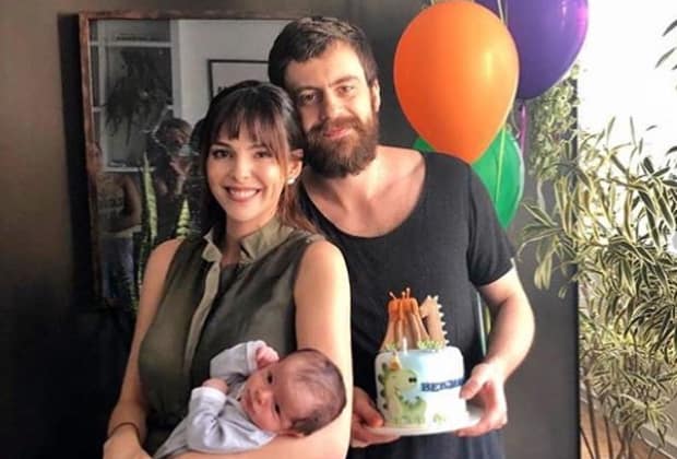 Titi Müller reage contra elogios ao marido por dividir rotina com bebê