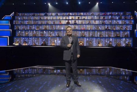 Record bate o martelo sobre futuro do Canta Comigo, de Gugu Liberato