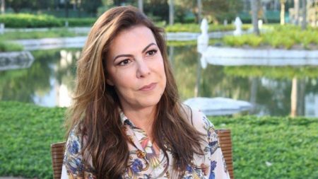 Cláudia Lira faz revelação sobre transtornos alimentar e de imagem
