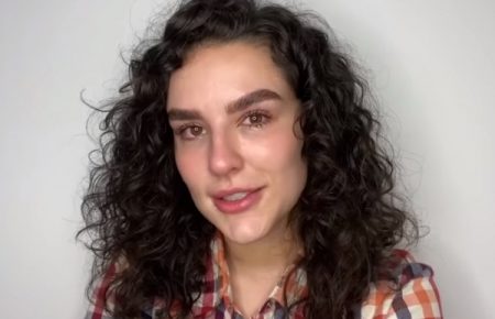 Pioneira no YouTube, Kéfera decreta fim de canal e revela o motivo