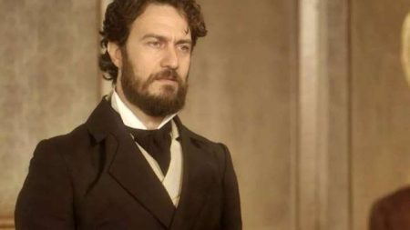 Novo Mundo – Capítulo de Sexta-Feira (07/08): Intendente dá voz de prisão a Thomas