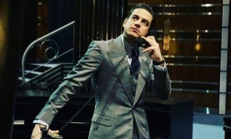 Marco Pigossi dá detalhes de sua vida nos EUA e trabalho na Netflix