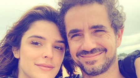 Rafa Brites e Felipe Andreoli comemoram 9 anos de casados com declarações apaixonadas