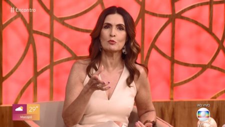 BBB 2021: Fátima Bernardes é acusada de passar pano para assédio de Karol Conká