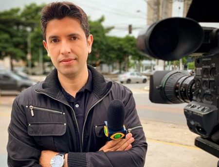 Com repórter colecionador de furos, Band sai na frente da concorrência por dois dias seguidos