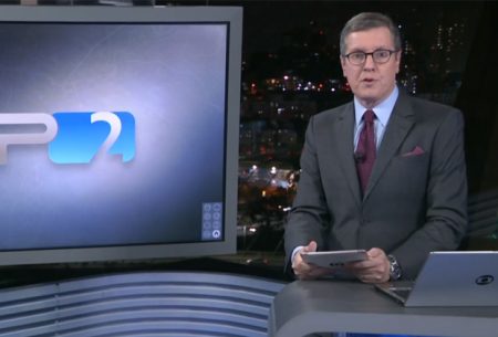 Globo troca as bolas e confunde campeonato e escudo de time em telejornal