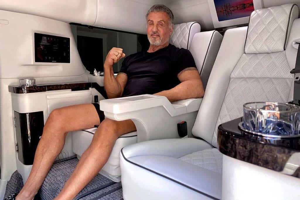 Sylvester Stallone anuncia venda de Cadillac por quase R$ 2 milhões