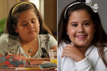 Atriz que fez Agatha em Avenida Brasil mostra tatuagem em local ousado