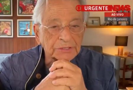 Gato de Fernando Gabeira surpreende e invade transmissão na GloboNews