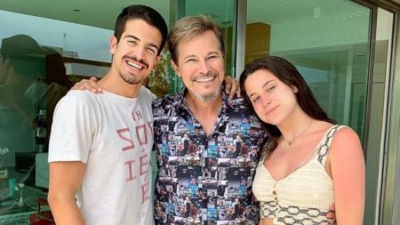 Edson Celulari compartilha fotos raras dos filhos e filosofa sobre amor paternal
