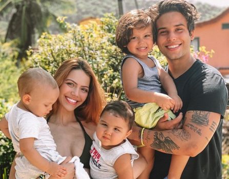 Família Poncio faz festa à fantasia e tamanho das crianças da casa impressiona