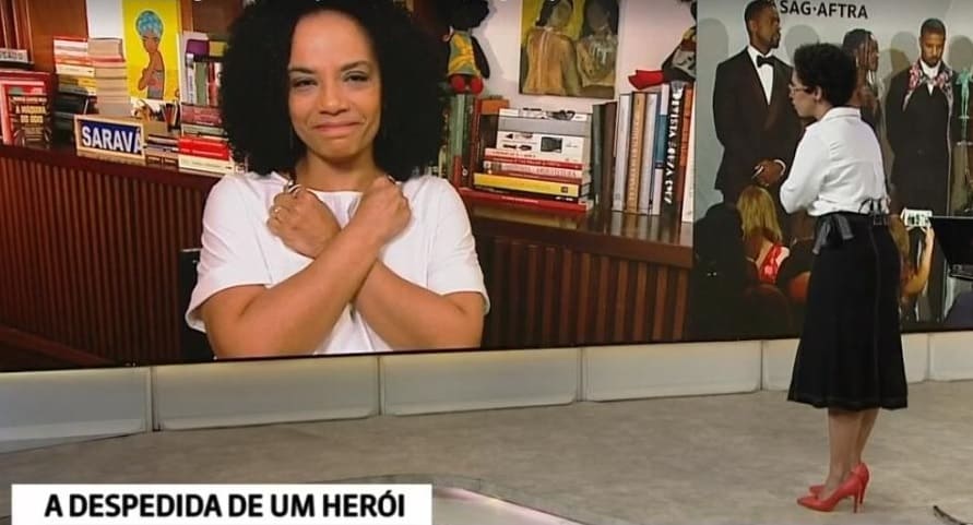 Jornalista da GloboNews se emociona com homenagem a Chadwick Boseman