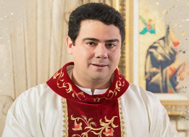 Tribunal de Justiça de Goiás arquiva denúncia contra padre Robson
