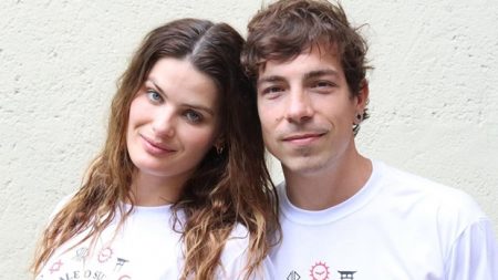 Isabeli Fontana e Di Ferrero entram em conflito sobre ideia de ter filhos