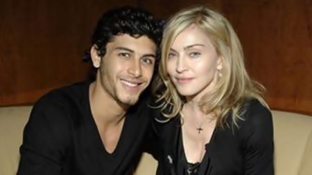 Jesus Luz se irrita com perguntas sobre romance com Madonna e abre o jogo