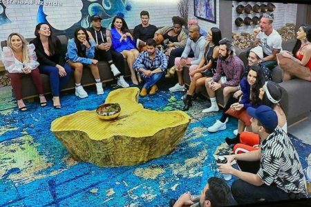 A Fazenda 2020: Pesquisa revela quais peões têm mais chances de vencer o reality