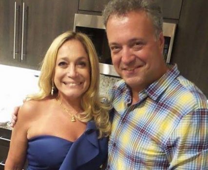 Susana Vieira presta homenagem ao filho e se declara