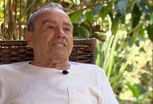 Aos 88 anos, Stênio Garcia é vacinado contra a Covid-19