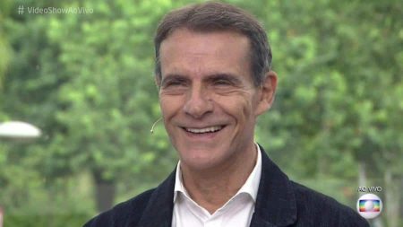 Mário Gomes fala sobre projetos, futuro das filhas e machismo