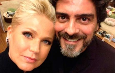 Xuxa Meneghel encanta fãs com declaração de amor para Junno Andrade