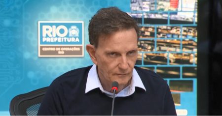 Após suposta propaganda de Crivella, Justiça manda a Record trocar telefone