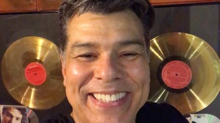 Mauricio Mattar comemora 3º aninho da filha ao lado da família