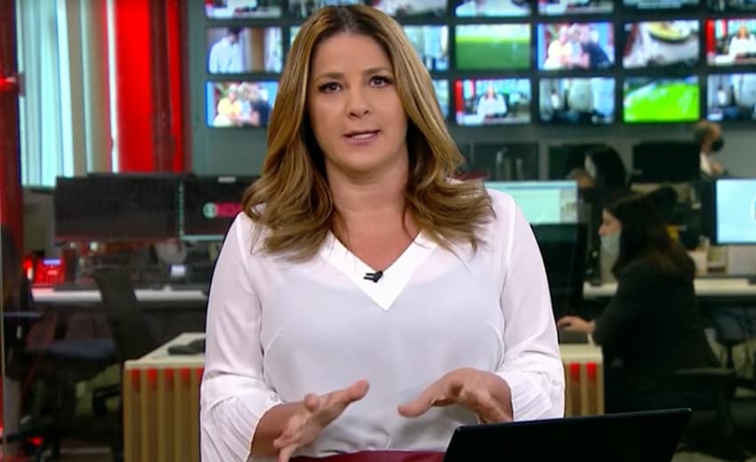Telejornal da GloboNews sofre com falhas e deixa apresentadora sem graça