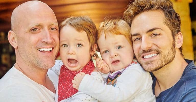 Viúvo de Paulo Gustavo surge em foto linda com os dois filhos e agradece aos amigos