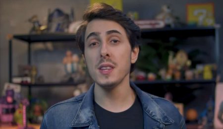 Felipe Castanhari debocha de notícia após atitude impopular da Apple