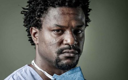 Após participar de temporada especial, David Júnior entra para o elenco fixo de Sob Pressão