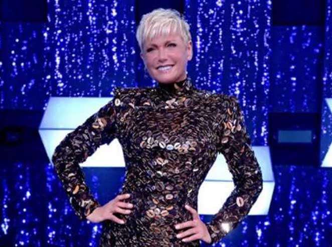 Xuxa revela como se sentiu ao substituir Gugu no Canta Comigo Especial