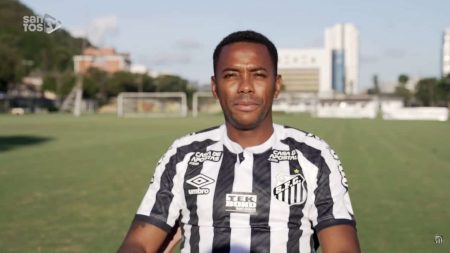 Governo Brasileiro abre porta para Robinho ser preso por condenação na Itália