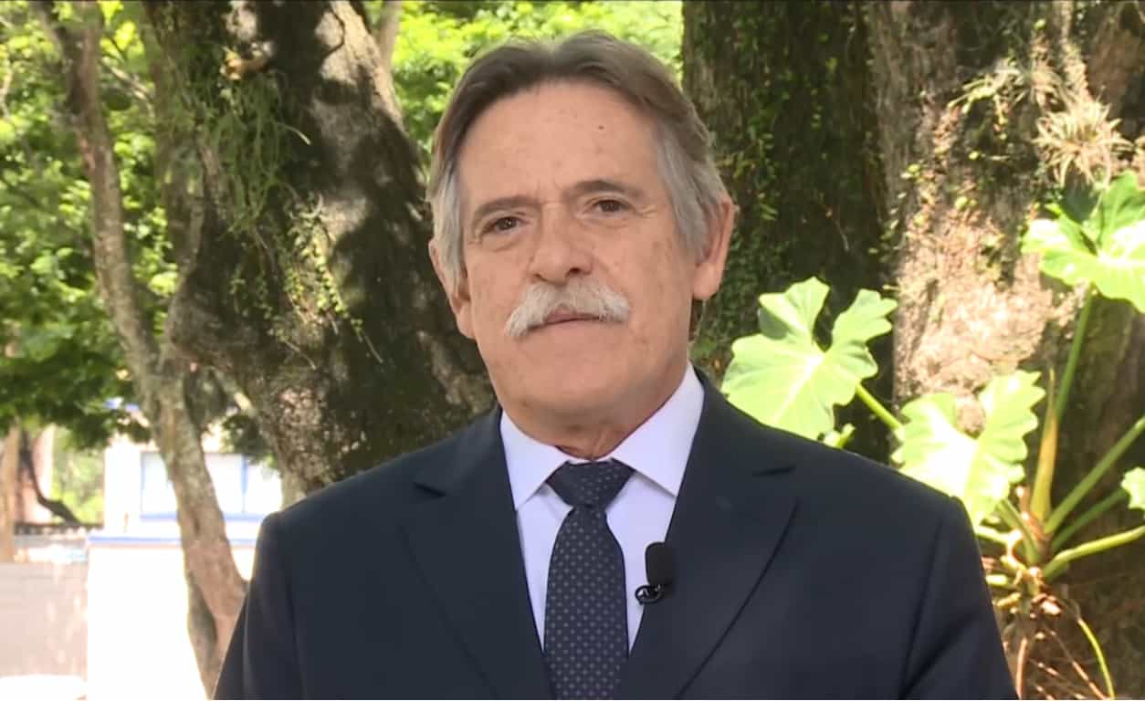 José de Abreu dá sermão em bolsonaristas com nova charge sobre vacina e projétil