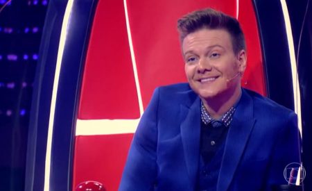 Michel Teló se emociona no The Voice e revela motivo surpreendente
