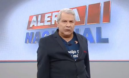 Após xingar homossexuais, Sikêra Jr e RedeTV! viram alvo de processo de R$ 5 milhões