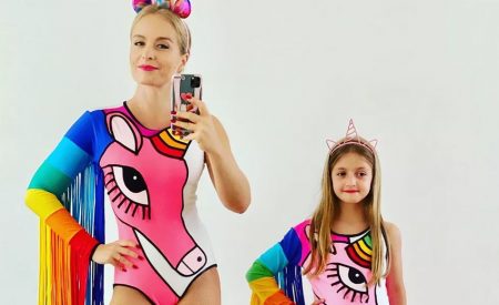 Angélica compara foto da infância com imagem da filha e semelhança impressiona