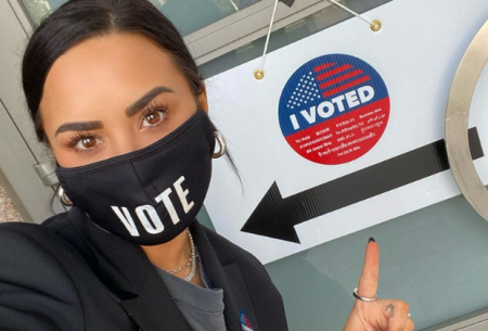 Demi Lovato divulga matéria da GloboNews e causa espanto em jornalista