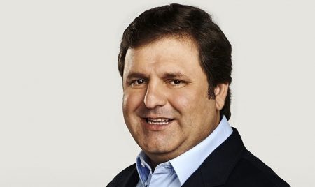 Band renova com Ulisses Costa e negocia com mais três nomes