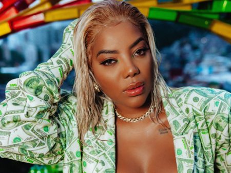 Ludmilla rebate as críticas sobre gravação de clipe em favela