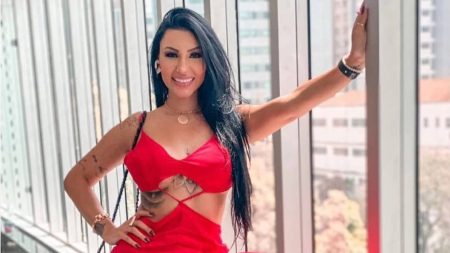 Filha de Gretchen surpreende, troca de silicone pela 11ª vez e explica motivo