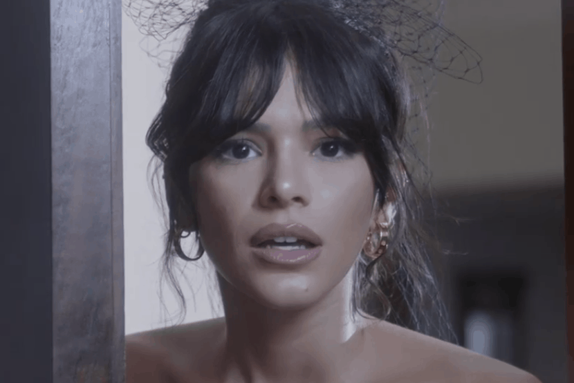 Bruna Marquezine ganha balada em casa após campanha de vodka e divulga imagens