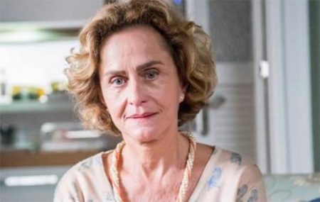 Morando em Portugal, Regina Braga volta ao Brasil para gravar Um Lugar ao Sol