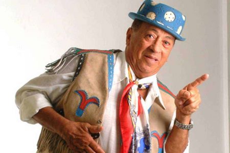 Com covid, cantor Genival Lacerda segue na UTI de hospital