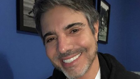 João Kleber se casa aos 63 anos com a presença de convidados famosos
