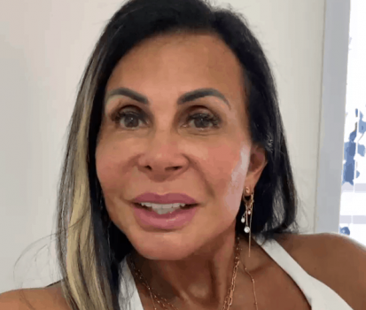 Gretchen exibe diplomação de Thammy Miranda como vereador e se declara