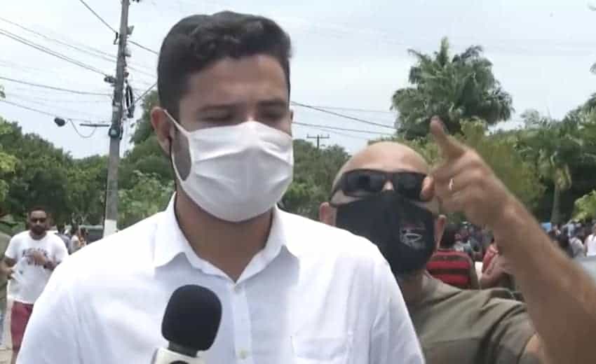 Homem invade transmissão e ataca a Globo ao vivo em telejornal