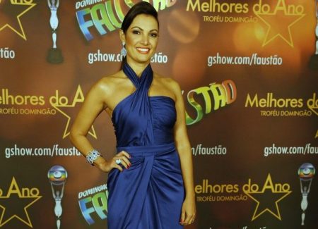 Patrícia Poeta coloca vestido que usou em premiação do Faustão à venda