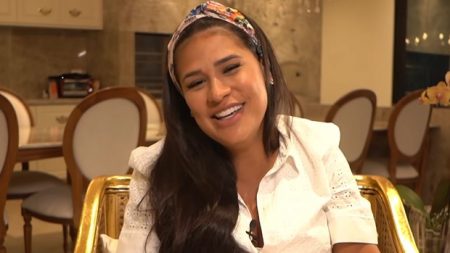 Feliz, Simone celebra vacina e volta de Gusttavo Lima com Andressa Suita