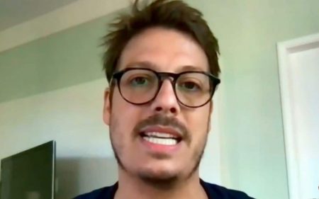 Fábio Porchat ataca gestão de Bolsonaro e o chama de “mente diabólica do mal”