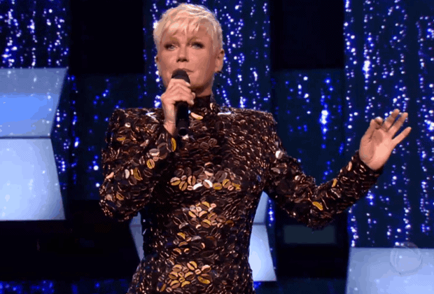 Último projeto de Xuxa da Record, Canta Comigo registra baixa audiência